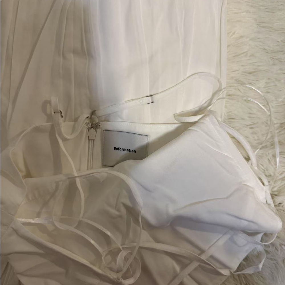 NWT Reformation Perlette Dress Ivory - Picture 8 of 9